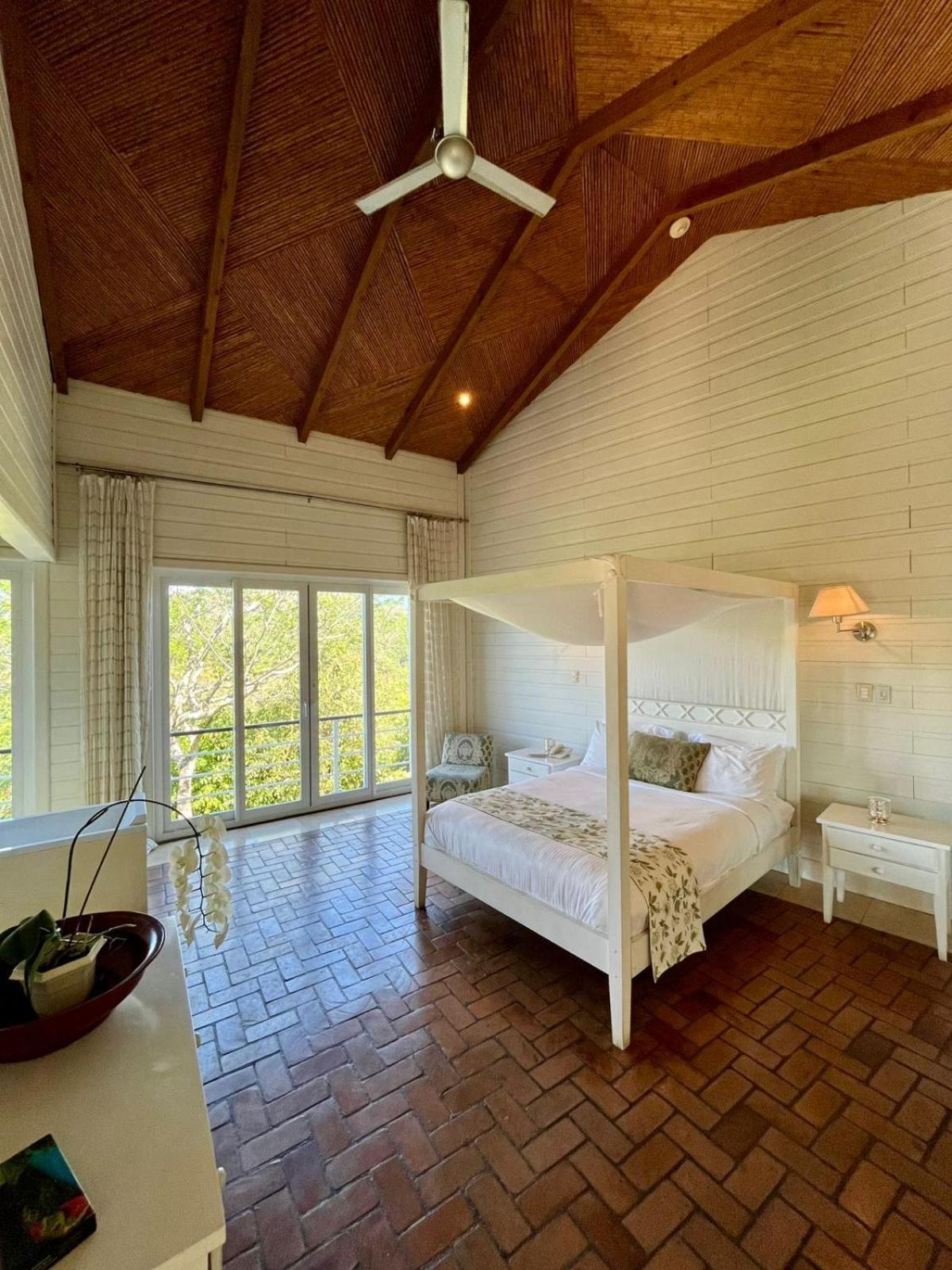Asclepios Wellness & Healing Retreat Hotel Carrillos Ngoại thất bức ảnh