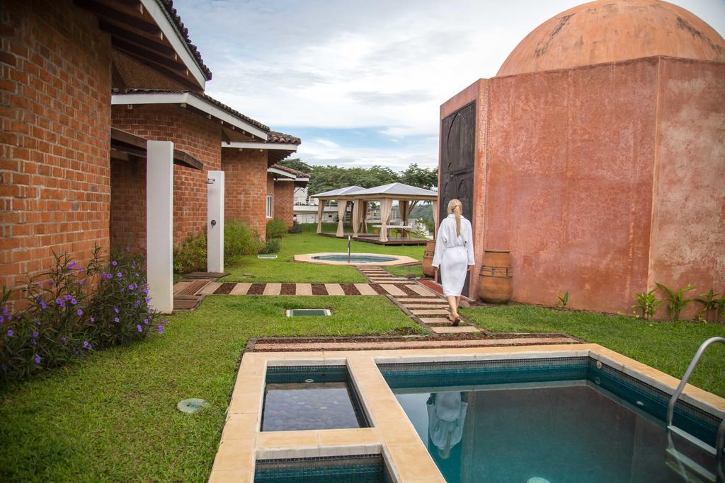 Asclepios Wellness & Healing Retreat Hotel Carrillos Ngoại thất bức ảnh
